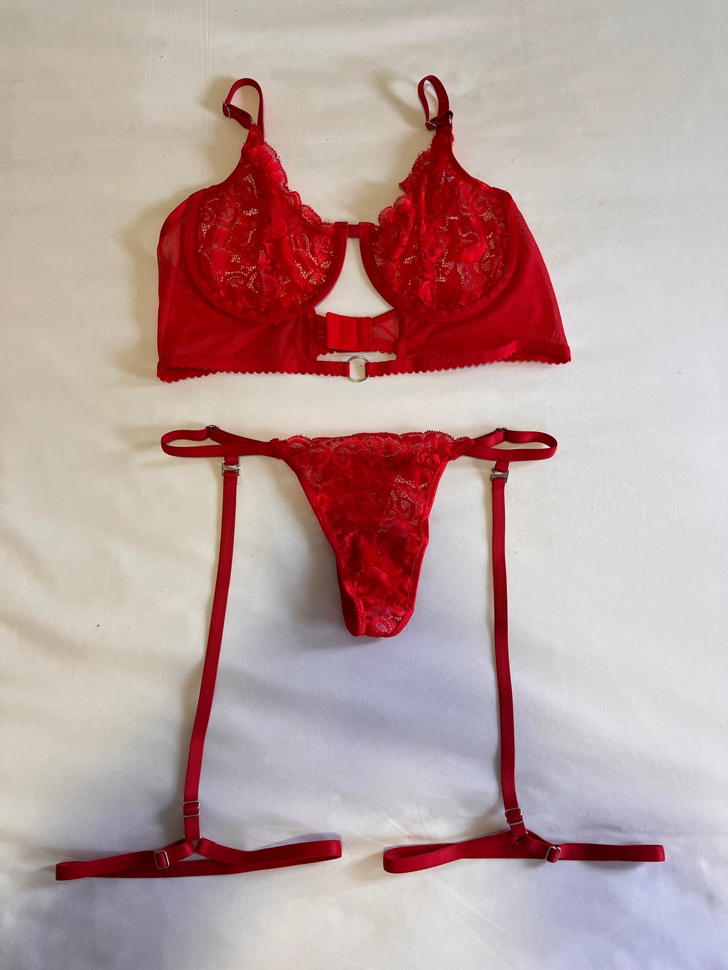 Conjunto Romance Rojo.